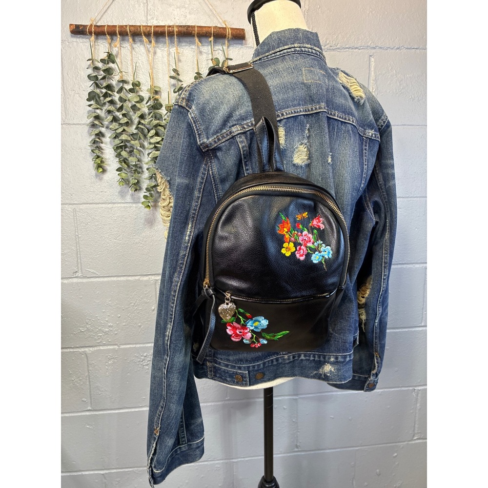 Betsey Johnson Black Floral Embroidered Mini Backpack Sling Bag Pink Lining - Picture 2 of 12